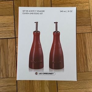 NWT Le Creuset Oil and Vinegar Dispenser Set in Flame